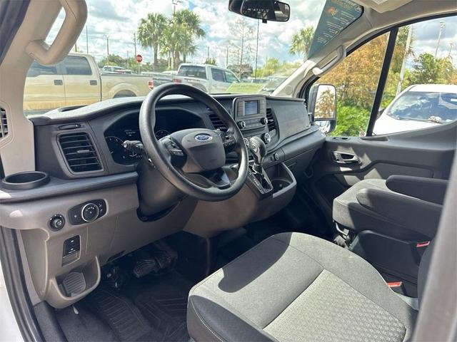2022 ford transit-250 base