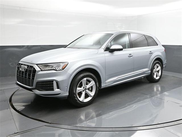2024 audi q7 45 premium plus