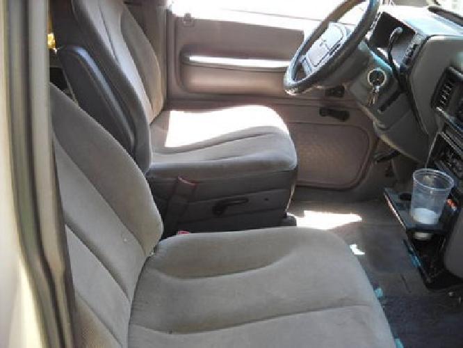 1993 dodge caravan low miles, needs driveline work. in beaumont, ca