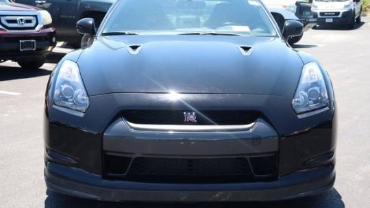 2010 nissan gt-r premium