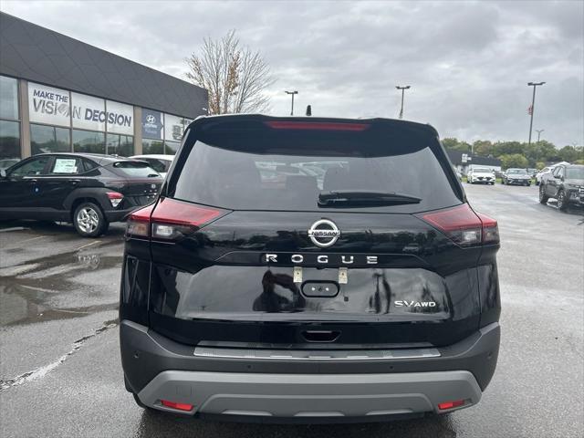 2021 nissan rogue sv
