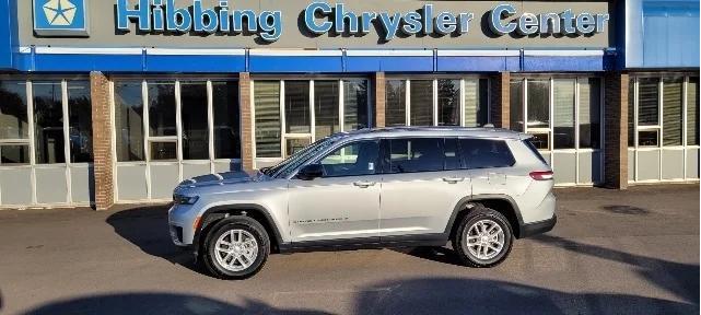 2023 jeep grand cherokee l laredo 4x4