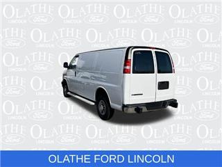 2022 Chevrolet Express 2500