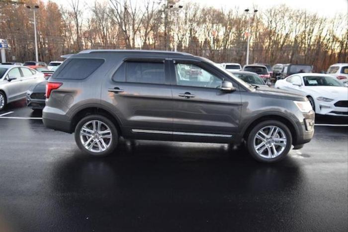 2017 ford explorer xlt awd xlt 4dr suv for sale in narragansett, rhode island