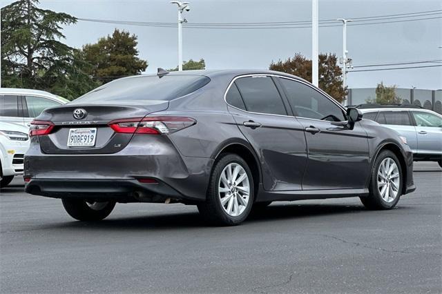 2023 toyota camry le