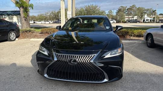2019 Lexus ES