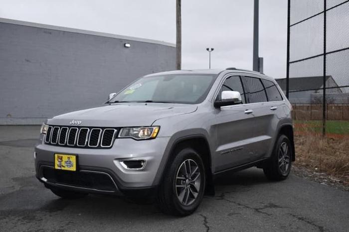 2017 jeep grand cherokee in malden, massachusetts