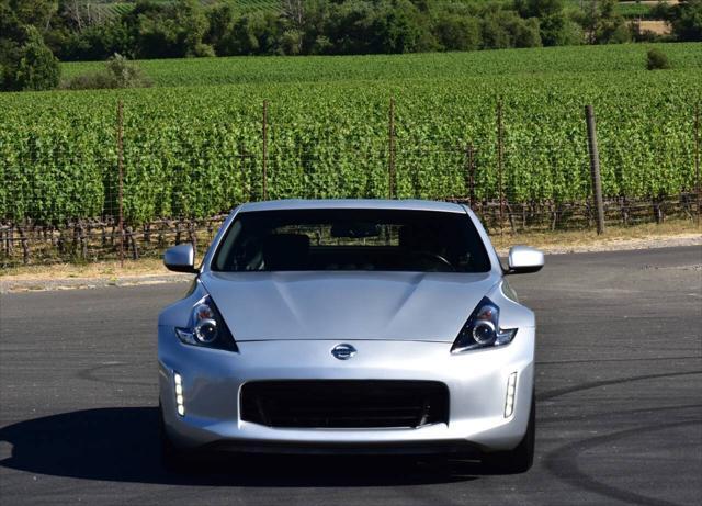 2020 nissan 370z base