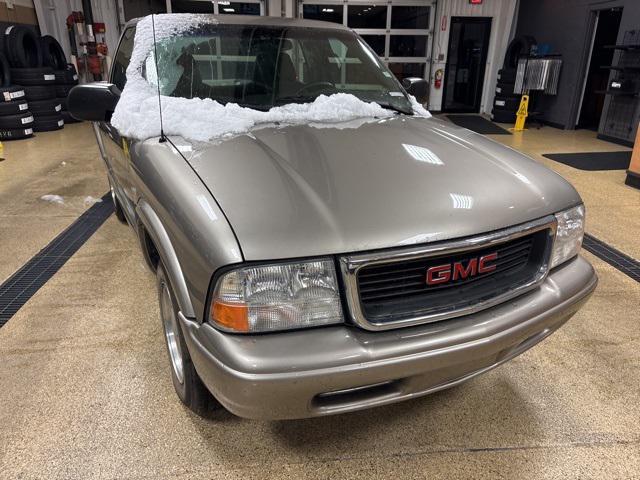 2003 gmc sonoma sls