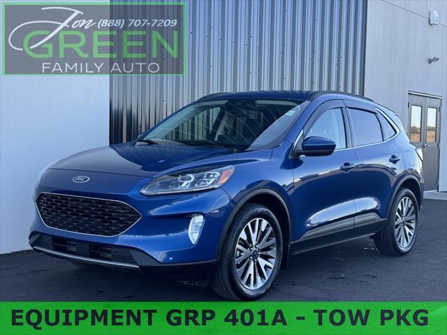2022 ford escape titanium