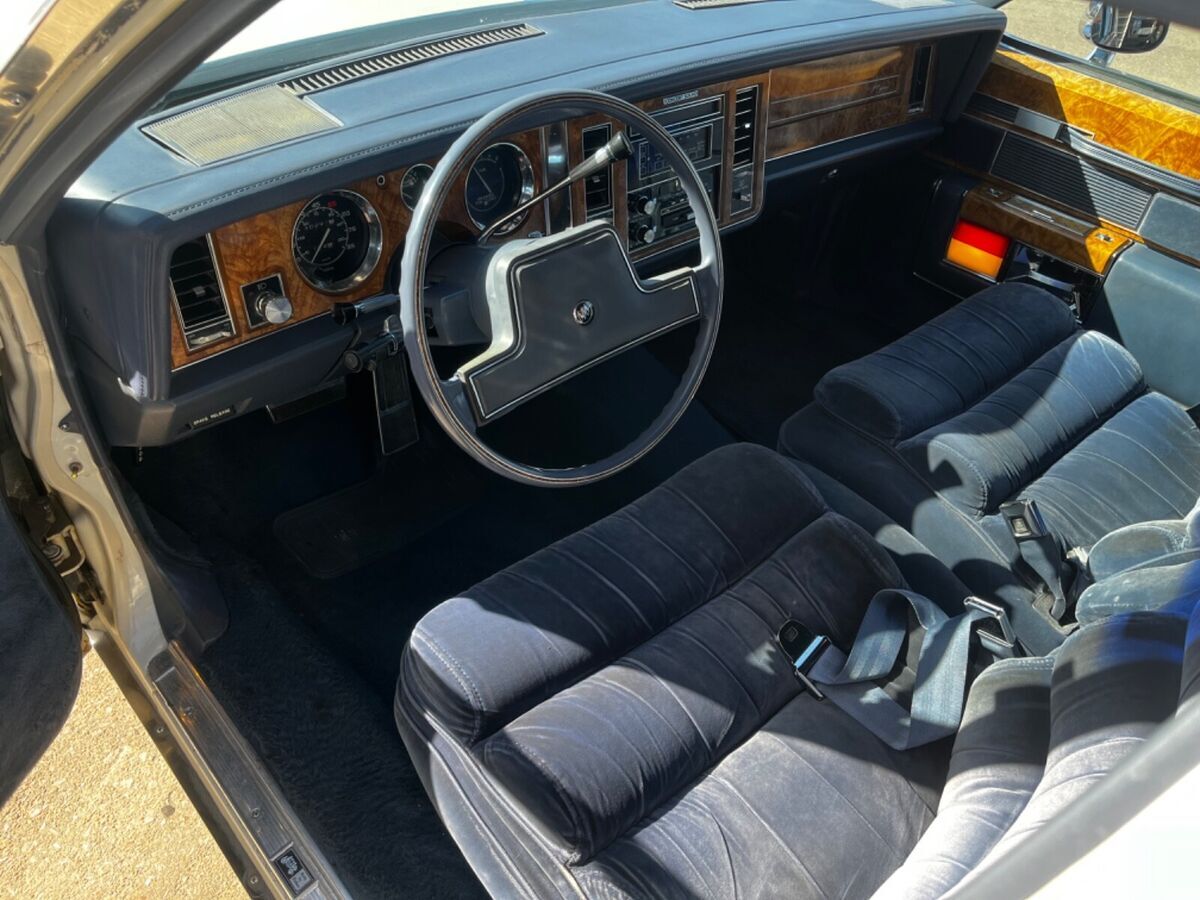 1984 buick electra park avenue sedan 4-door 5.0l