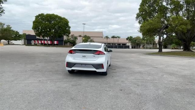 2022 hyundai ioniq hybrid blue