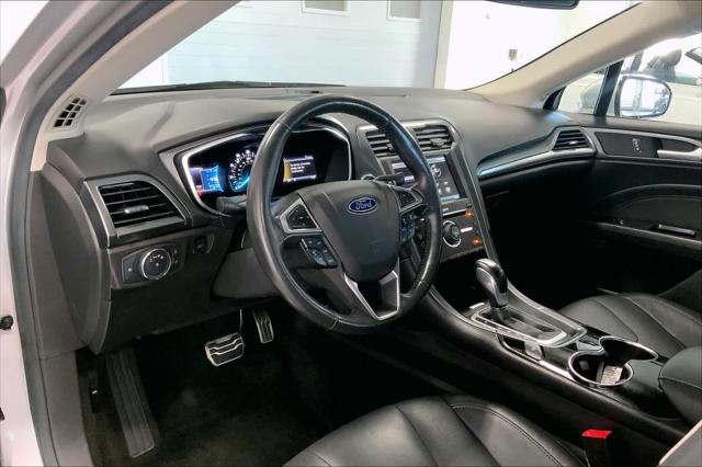 2016 ford fusion titanium