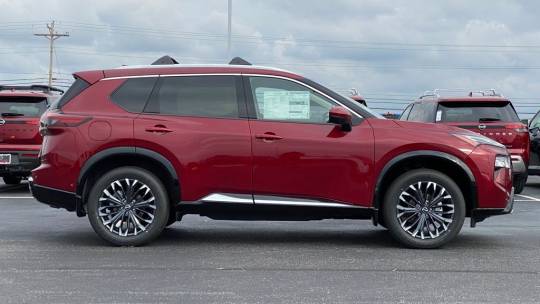 2024 Nissan Rogue platinum