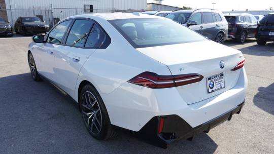 2024 BMW i5