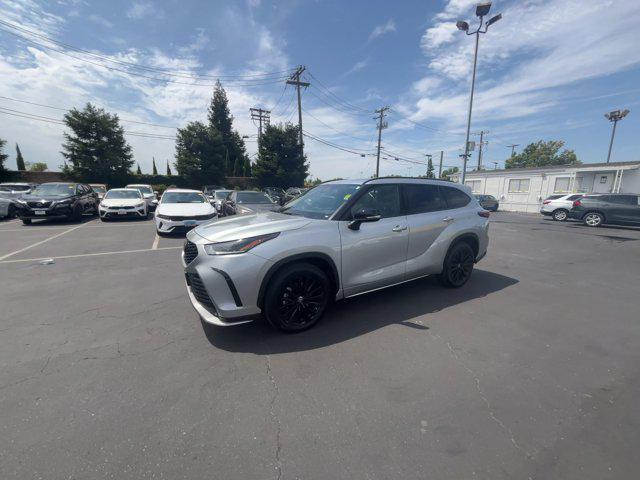 2024 toyota highlander xse