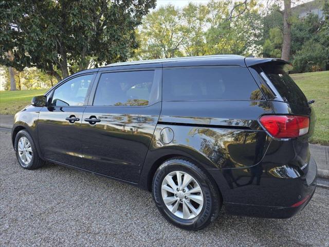 2016 kia sedona lx