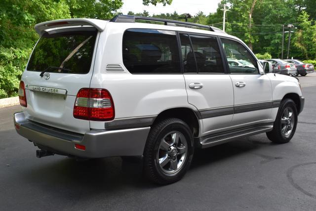 2006 toyota land cruiser base