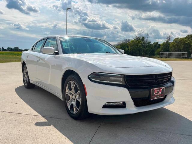 2016 dodge charger sxt