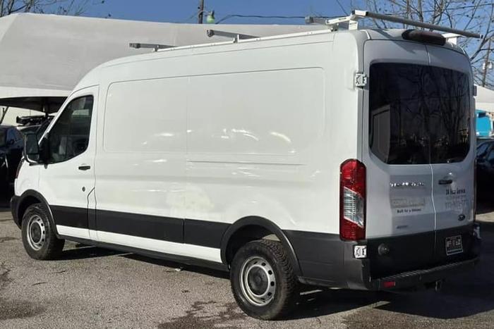 2018 ford transit 250 van base w/sliding pass-side cargo door medium roof cargo van 147.6 in. wb in dallas, texas