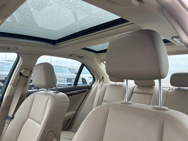 2011 mercedes-benz c-class c 300 4matic luxury