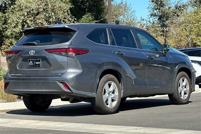 2023 toyota highlander l
