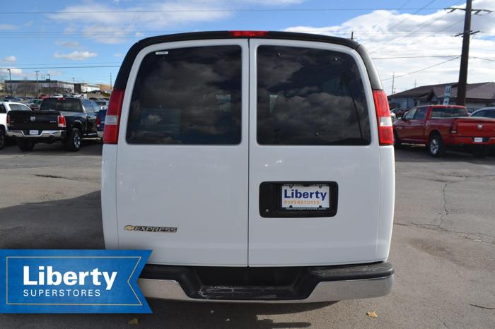 2017 chevrolet express passenger lt 3500 lt 3500 3dr extended passenger van for sale in jolly acres, south dakota