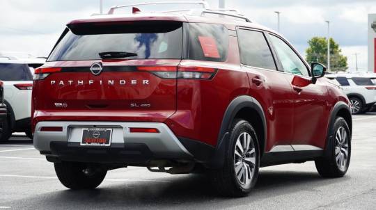 2023 Nissan Pathfinder sl