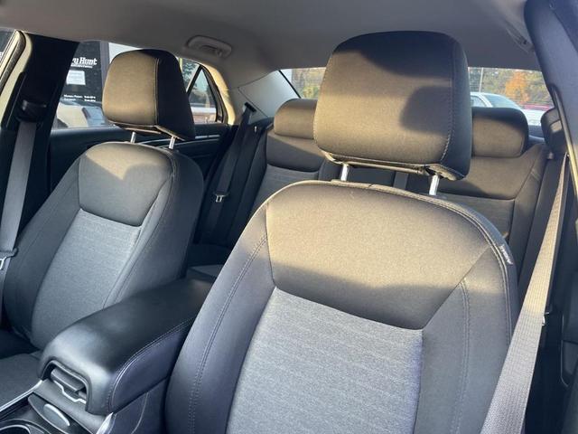 2019 chrysler 300 touring