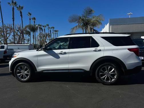 2021 ford explorer