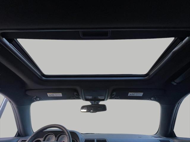 2014 dodge challenger sxt