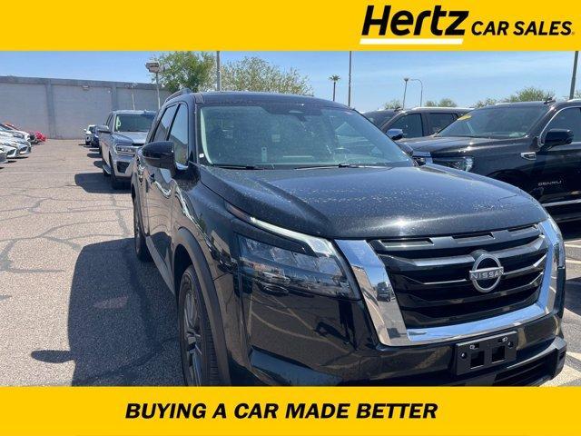 2023 nissan pathfinder sv