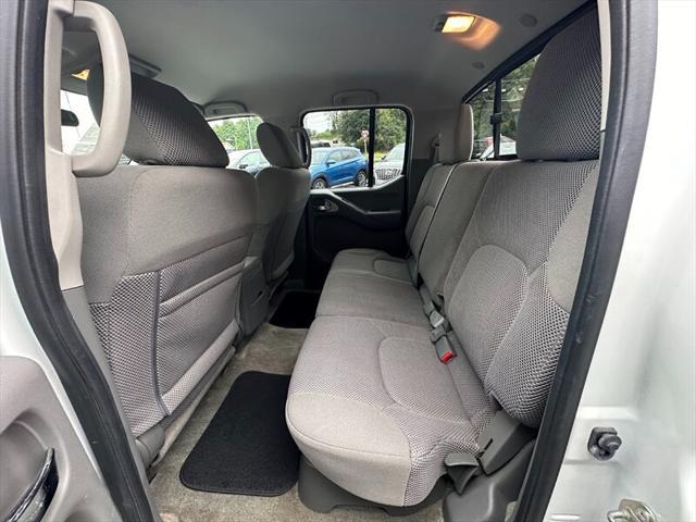 2017 nissan frontier sv