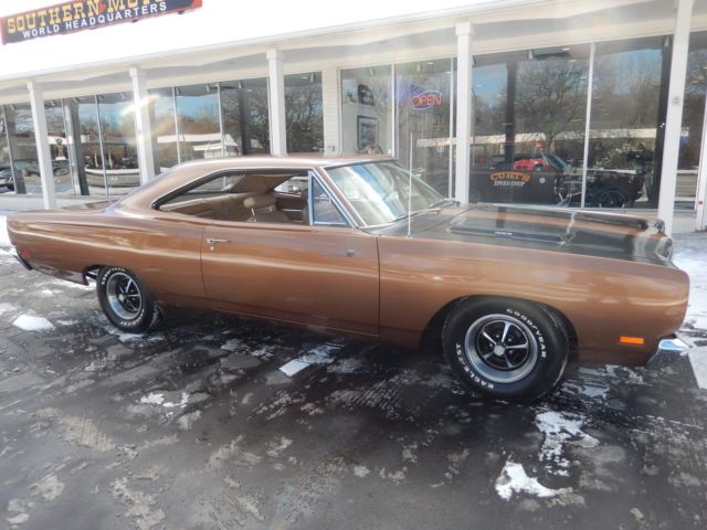1969 plymouth road runner t7 bronze match#s 383 4 speed buckets mopar muscle