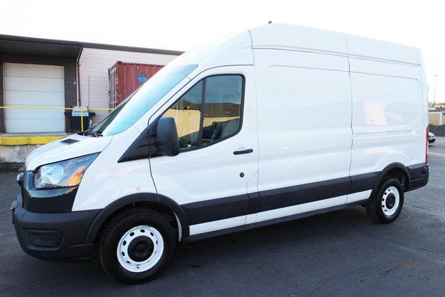 2022 ford transit-250 base