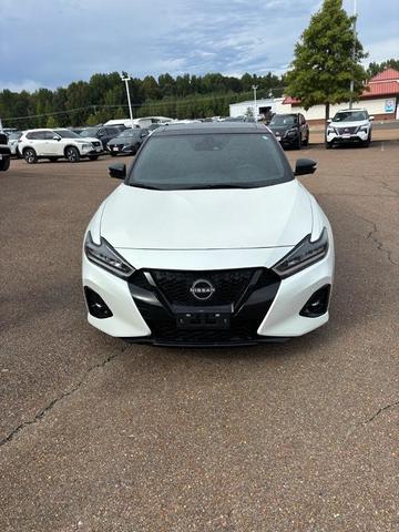 2023 nissan maxima sr