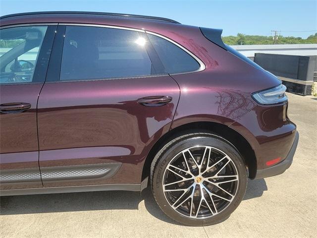 2024 porsche macan