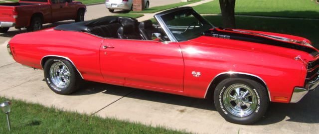 1970 chevelle 454 ss convertible soft top, red with black top and racing stripes