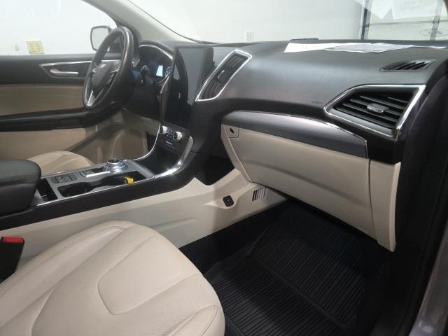 2021 ford edge titanium