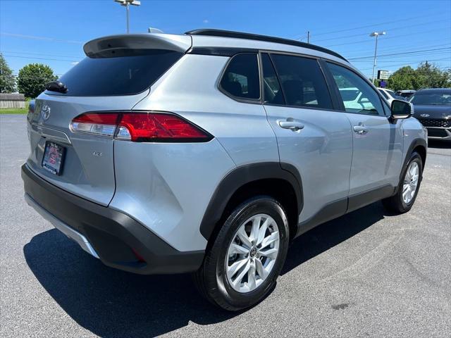 2023 toyota corolla cross le