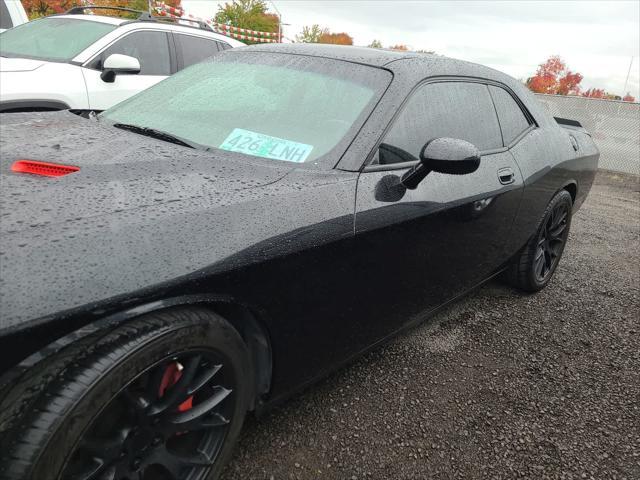 2010 dodge challenger srt8