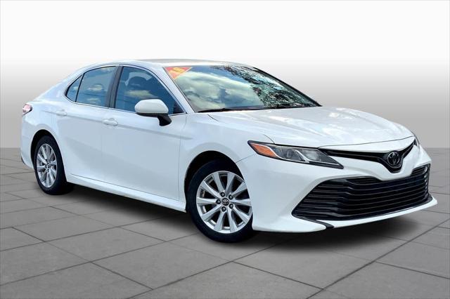 2018 toyota camry le