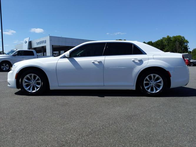 used 2015 chrysler 300 limited tifton, ga 31794 for sale in tifton, georgia