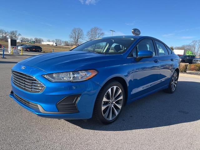 2020 ford fusion se