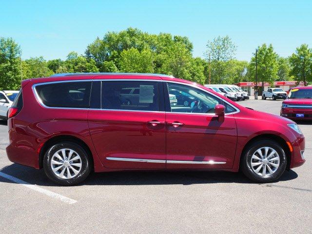 used 2019 chrysler pacifica touring-l annandale, mn 55302 for sale in annandale, minnesota