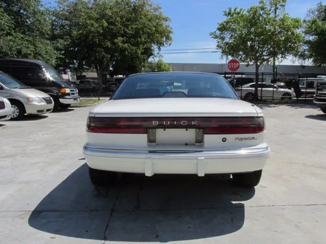 1989 buick reatta 2dr coupe 114288 miles white coupe 3.8l v6 cylinder automatic