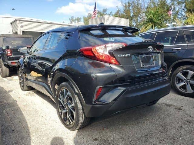 2021 toyota c-hr xle in miami, florida