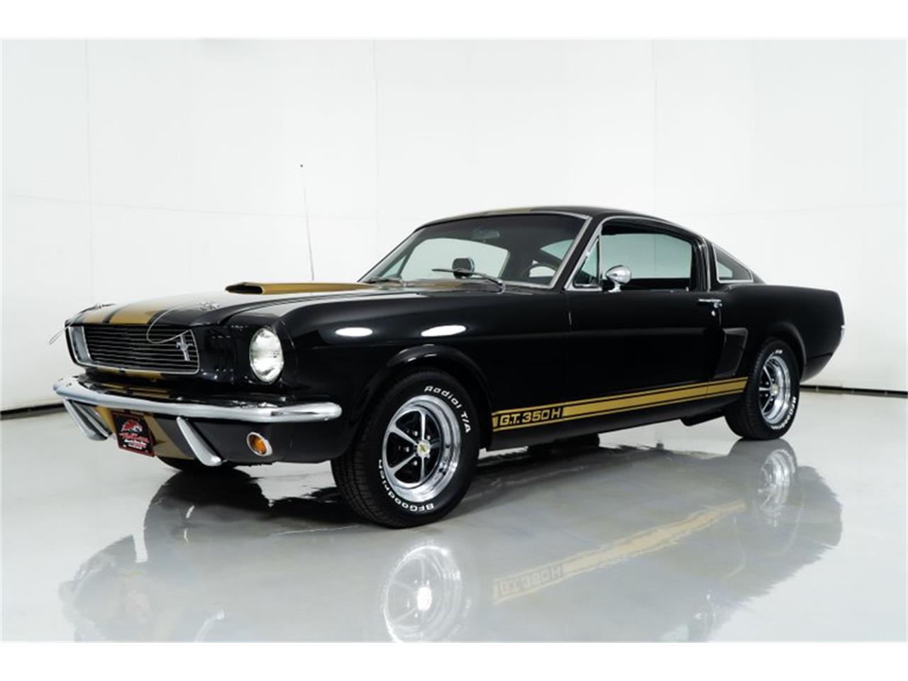 1965 ford mustang