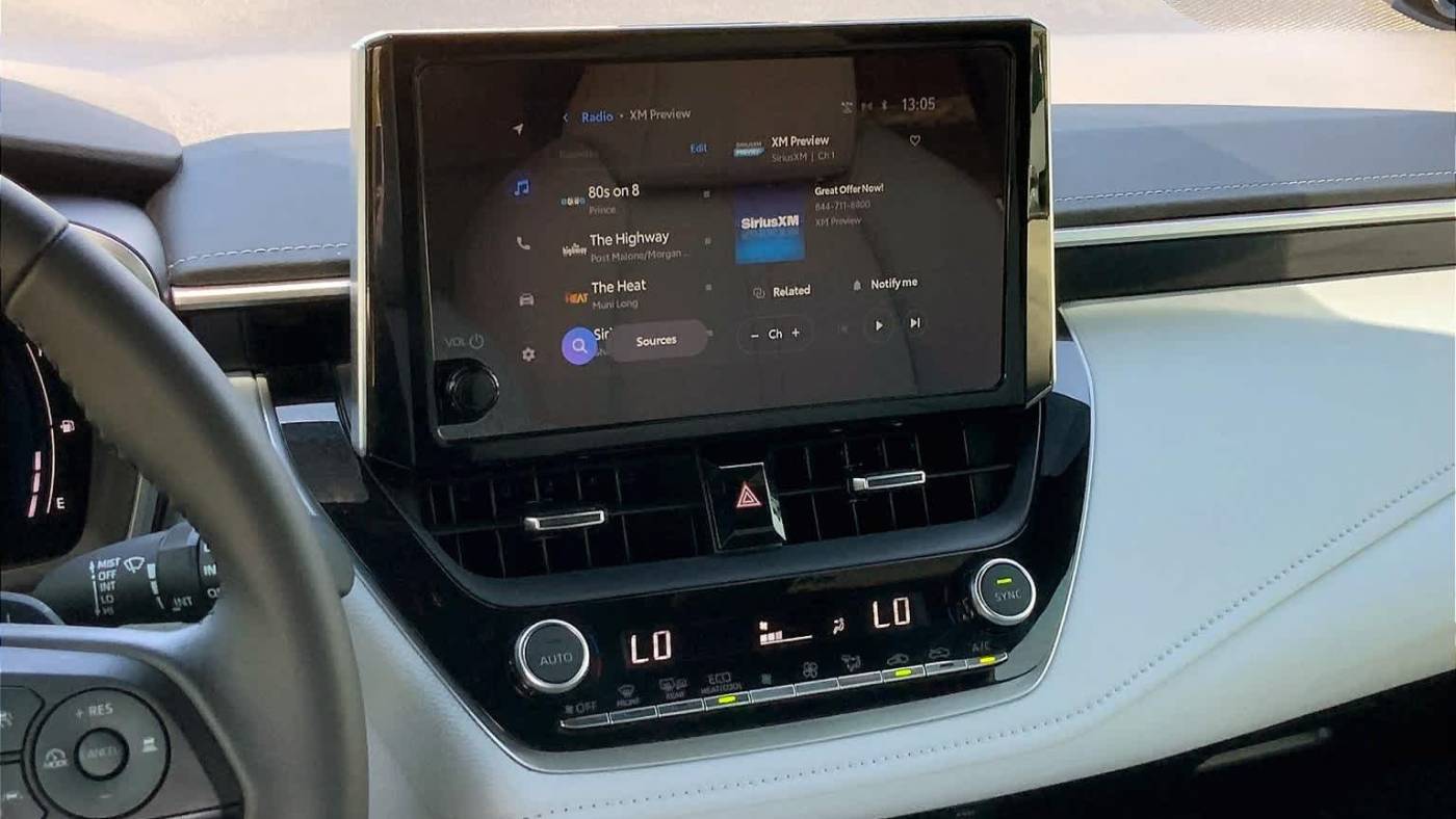 2024 toyota corolla hatchback xse