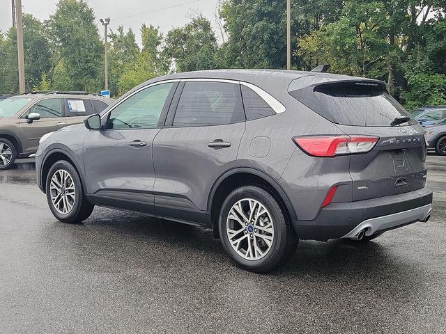 2022 ford escape sel